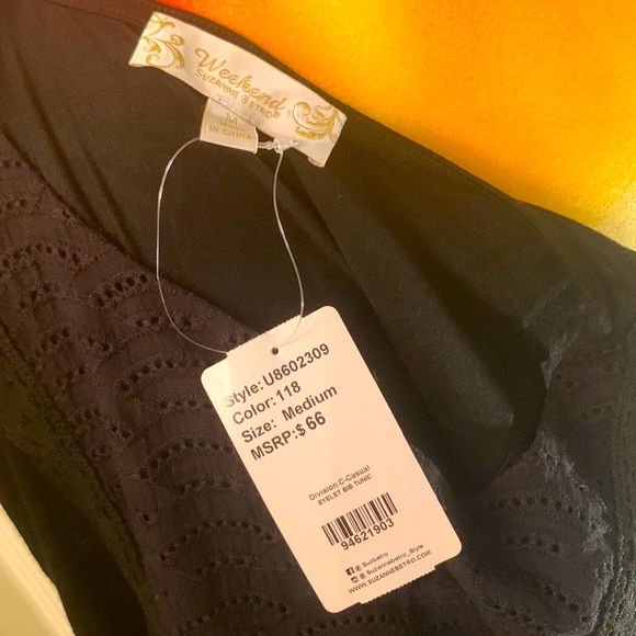 Beautiful & Soft Weekend SUZANNE BETRO Black Eyelet Bib Tunic NWT - Picture 9 of 10